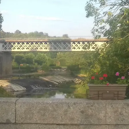 Les Du Thouet アパート *