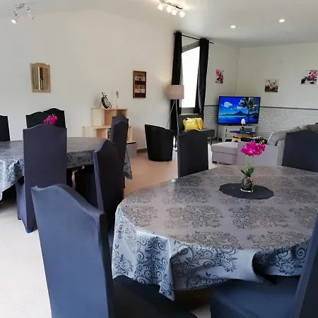 Les Du Thouet Apartment